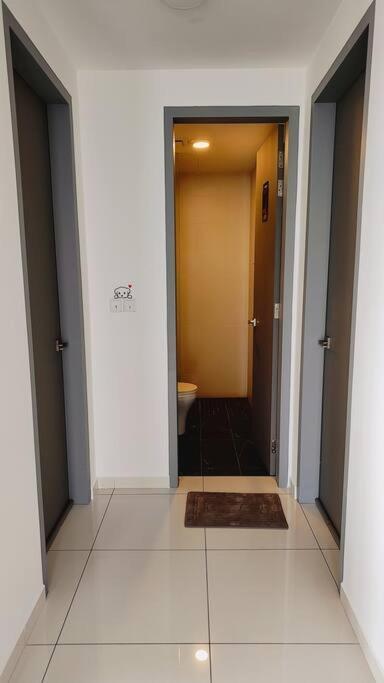 Infinity Pool 2Br Suite 7Pax @Beacon @Georgetown George Town Exterior foto